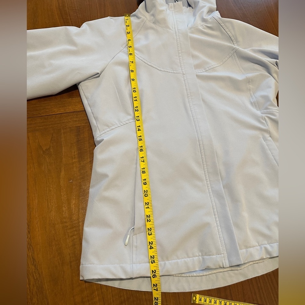 Kirkland signature Water-Repellent Wind Resistant Softshell fleece lined jacket - Picture 9 of 10